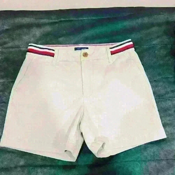 🔥Tommy Hilfiger women shorts🔥 - Picture 1 of 9